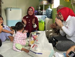 YJI Kalsel Kunjungi Pasien Jantung Bawaan: Serahkan Bantuan dan Bagikan Takjil