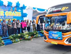 Kerahkan 13 Bus dan 1 Unit Elf, Polda Kalsel Fasilitasi 617 Pemudik Dengan Pelayanan Prima