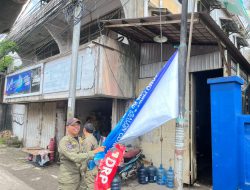 Jaga Estetika Kota, Satpol PP Banjarmasin Tertibkan Ratusan Spanduk dan Banner Ilegal