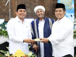 Bupati Andi Rudi Latif Resmikan Operasional Aerodrome Control Tower Bandara Bersujud