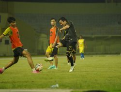 Fun Football Barito Putera Satukan Manajemen, Wartawan, dan Suporter di Stadion 17 Mei