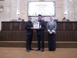 DPRD Kalsel Gelar Paripurna LKPj, IPM Meningkat dan Pengangguran Turun