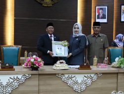Bupati Barito Kuala Sampaikan LKPJ 2025, Realisasi Fisik Capai 97,97 Persen