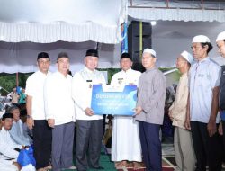 Gubernur Serahkan Bantuan CSR Bank Kalsel untuk Penerima