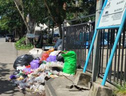 Sampah Menumpuk di Siring Menara Pandang, Disbudporapar Banjarmasin Siapkan Langkah Penanganan