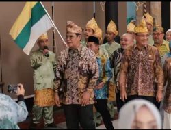 Ribuan Warga Banjar Padati Halal Bihalal KBB di Kraton Majapahit,  Paman Birin: Jaga Warisan Budaya, Jangan Bacakut Papadaan