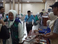 Calon Jemaah Haji Kloter 13 Embarkasi Banjarmasin Masuk Asrama Haji Banjarbaru