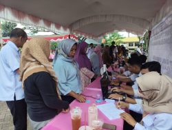 Pasar Murah di Kawasan Taman Edukasi Satwa Jahri Saleh, Warga Antusias Belanja Kebutuhan