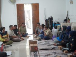 Cegah Penyakit Kambing, DKP3 Balangan Edukasi Peternak Desa Inan