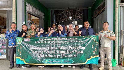 Jelang Iduladha 1447H Harga Bahan Pokok di Pasar Adaro Terbilang Aman