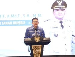 Bupati Andi Rudi Latif Resmi Launching Aplikasi “Si-Tegar BerAKSI”