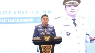 Bupati Andi Rudi Latif Resmi Launching Aplikasi “Si-Tegar BerAKSI”