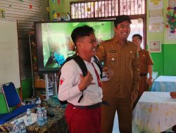Kunjungi SDN 2 Belimbing, Wabup Tabalong Apresiasi Prestasi Siswa Peraih Nilai TKA Tertinggi