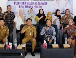 15 Pelaku Usaha Mikro di Tanah Bumbu Ikuti Pelatihan Kewirausahaan, Fokus pada Sertifikasi Halal dan Perluasan Akses Pasar