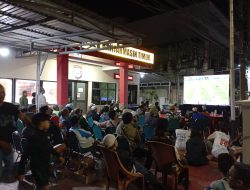 Nobar Final Piala Dunia 2026, Polsek Banjarmasin Timur Bagikan Sembako kepada Warga