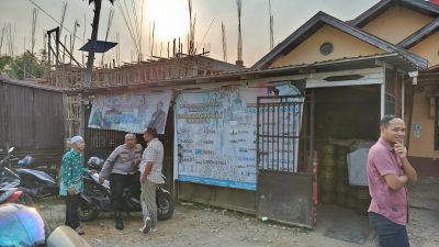 Sejumlah orang sambangi rumah HF , minta kejelasan lebih terang terkait batalnya berangkat umroh
