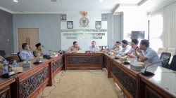 DPRD Riau saat berdialog dengan Sekretariat DPRD Kalsel