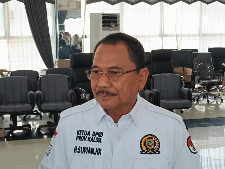 Ketua DPRD Kalsel H Supian HK