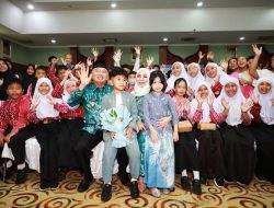 Momen HAN, Bank Kalsel Berikan Bantuan Perlengkapan Sekolah dan Paket Gizi