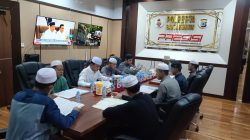 kegiatan khataman Al-Qur'an dan doa selamat di ruang kerja Kapolresta Banjarmasin