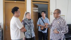 Komisi I DPRD Kalsel saat berkunjung ke AMKS Hasanuddin di Surabaya