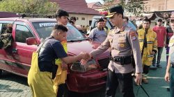 Kapolresta Banjarmasin saat memeriksa kesiapan personil gabungan dalam mengatasi karhutla di Banjarmasin (istimewa)
