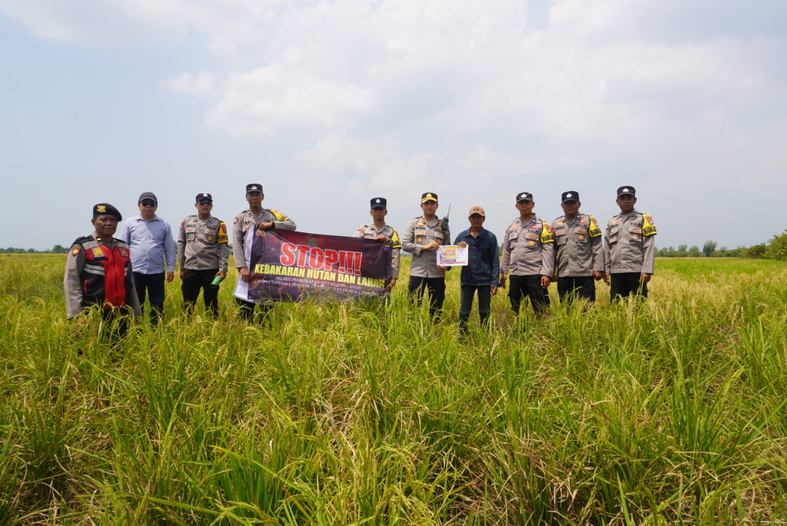 Polsek Banjarmasin Timur patroli dan edukasi kepada masyarakat upaya pencegahan karhutla