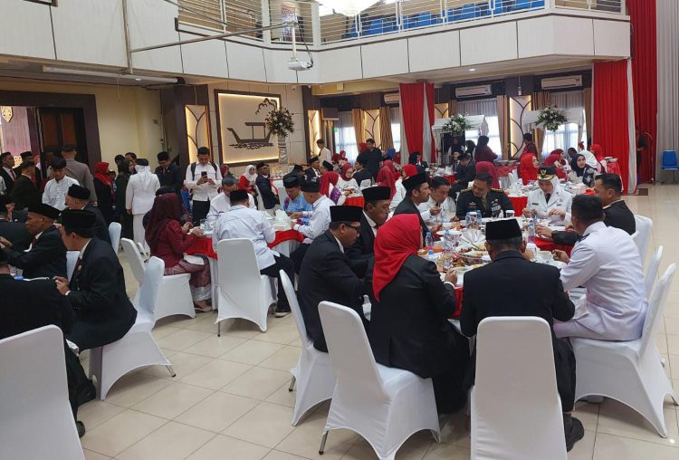 Pemko Banjarmasin Sajikan Masakan Khas Banjar usai pelaksanaan Upacara Bendera HUT RI ke-81 di Balai Kota Banjarmasin