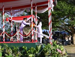 Wagub Kalsel Pimpin Upacara Penurunan Bendera Merah Putih Pada Peringatan HUT ke-81 RI