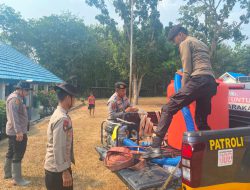 Bantu Warga Hadapi Kekeringan, BPBD dan Polres Tabalong Salurkan Air Bersih