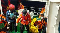 Tiga Jenazah Korban KM Virgo yang Dievakuasi dari Bangkai Kapal Tiba di Pelabuhan Trisakti