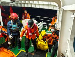 Tiga Jenazah Korban KM Virgo yang Dievakuasi dari Bangkai Kapal Tiba di Pelabuhan Trisakti