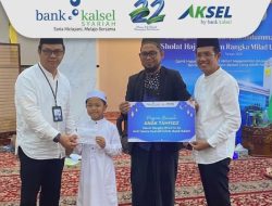 Bank Kalsel Berikan Santunan ke Anak Yatim, Tahfidz dan Kaum Masjid