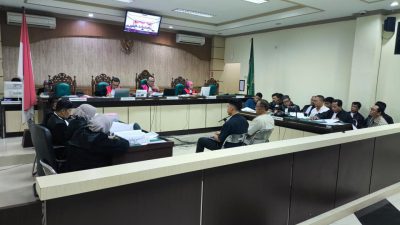 Mantan Anggota DPRD Kota Banjamasin, Sukrowardi hadir sebagai saksi menjawab setiap pertanyaan yang dilayangkan JPU.