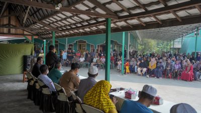 Ketua DPRD Kalsel Supian HK saat menggelar Sosper