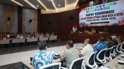 Kapolda Kalsel Irjen Pol Rusyanto Yudha Hermawan memimpin Rapat koordinasi penanganan karhutla dalam rangka Operasi Aman Nusa II Intan Polda Kalsel 2026.