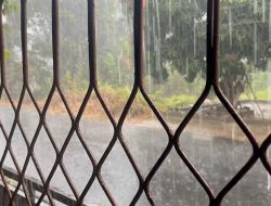 Barabai Diguyur Hujan Deras, Warga Berharap Karhutla Mereda