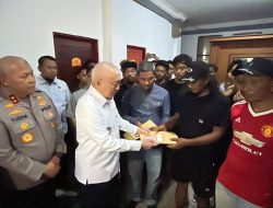 Gubernur Muhidin Bantu 108 Korban Selamat KM Virgo Secara Pribadi, Santunan Rp5 Juta Perorang