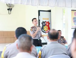 Kunjungi Polsek Banjarmasin Selatan, Kapolresta Ingatkan Anggota Jauhi Narkoba dan Cermat Tangani Perkara