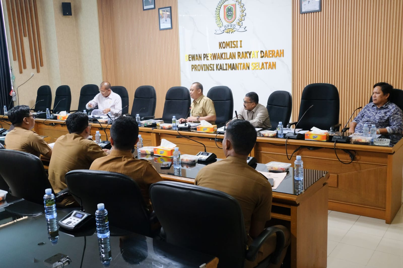 Komisi I DPRD Kalsel saat repat dengan BKD Kalsel