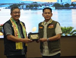 Pemko Banjarmasin Kolaborasi dengan Bulog, 30 UMKM Terima Bantuan RPK Mandiri