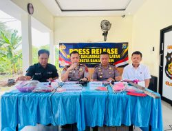 Bawa Tongkat Berisi Belati ke DPRD Kalsel, Pria 47 Tahun Diamankan Polisi